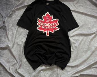 Camiseta Maple Leaf da October's Very Own (OVO) Preta Masculina Pequena