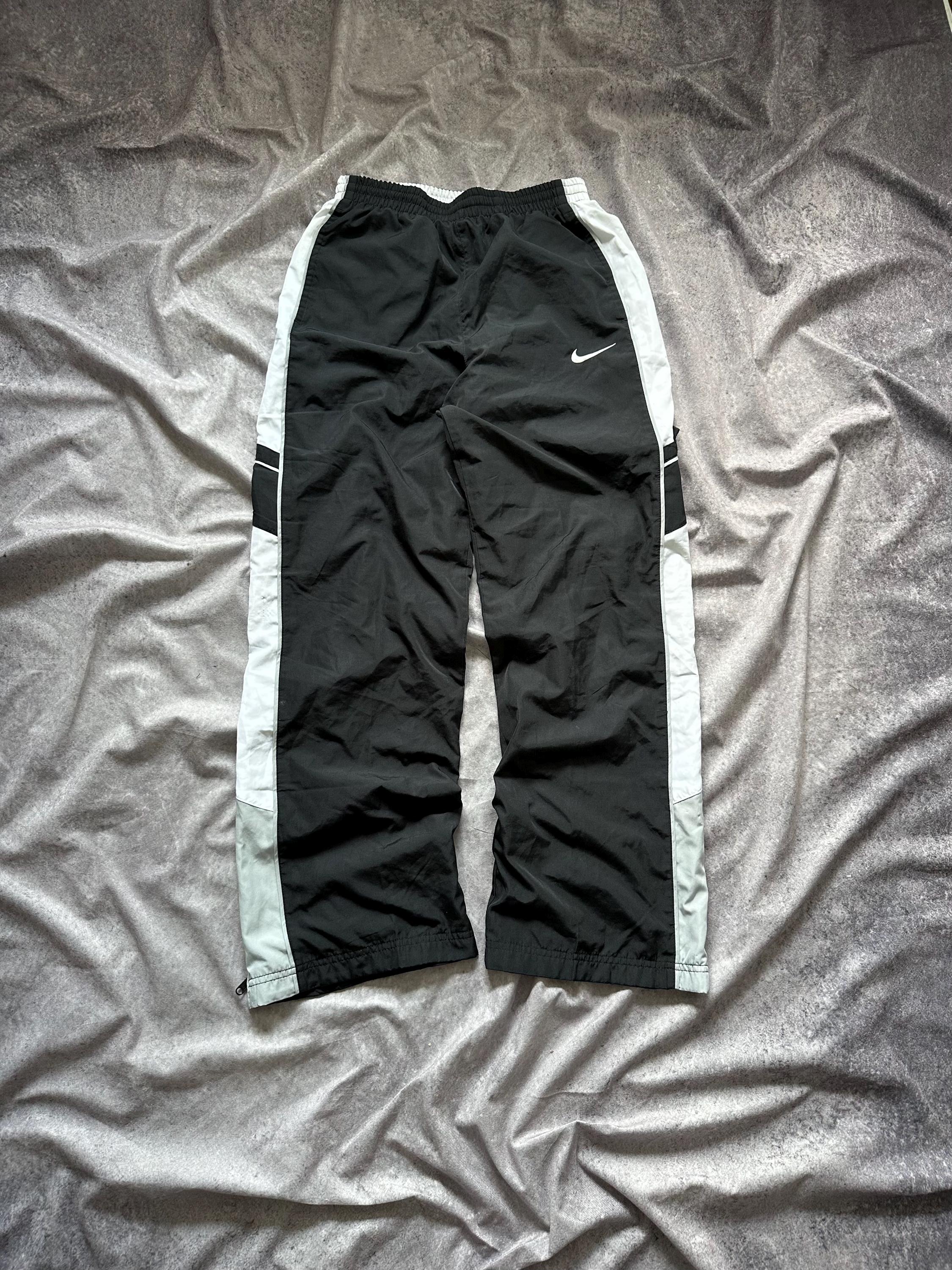 パンツ 90s OLD NIKE 2tuck cotton chinopants Vintage Nike Nylon Track Pants Embroided Logo Swoosh Size М