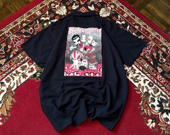 SEHR SELTENES VTG90s System eines Down Rock N Roll Berufskleidungs-Button-UpShirt
