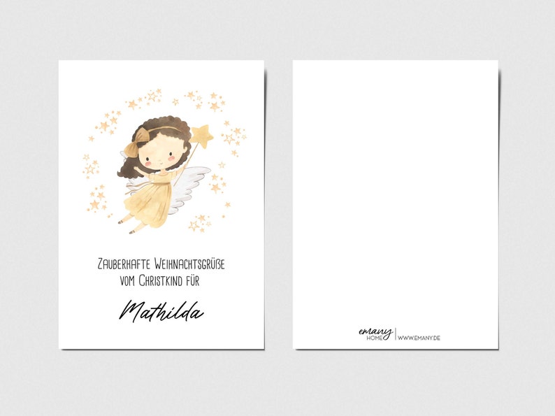 Zarte Weihnachtskarte mit Illustration eines lächelnden Christkinds in goldener Robe. Rundherum sind funkelnde Sterne zu sehen. Der Text kann mit einem Wunschnamen personalisiert werden – eine besondere Karte vom Christkind für Kinder.