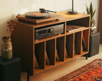 Retro recordplayerstand 'York'. Handmade Vinyl LP Storage Cabinet.