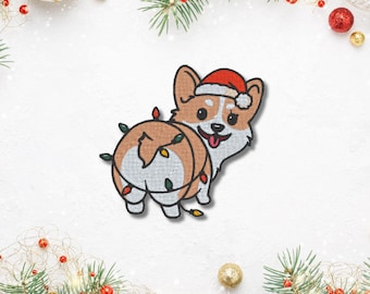 Bestickter Aufnäher „Weihnachts-Corgi“ – 7 cm | Lustiger Hund mit Lichterkette | Bügelpatch, Aufnähbar oder Klett | Funny Christmas Patch