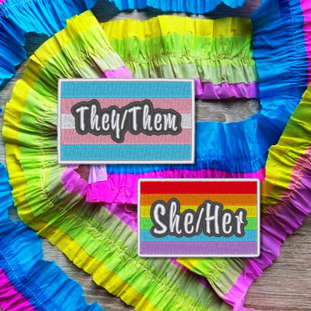 Toppa Ricamata LGBTQ+ Iron-On / Da Cucire – 80x60mm – Frase How Dare You – Presume I Am Heterosexual