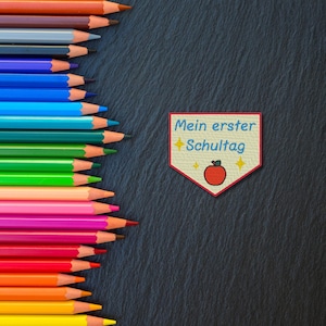 Mein erster Schultag Aufnäher – 9 cm bestickter Patch mit Apfel – Einschulung Deko für Schultüte