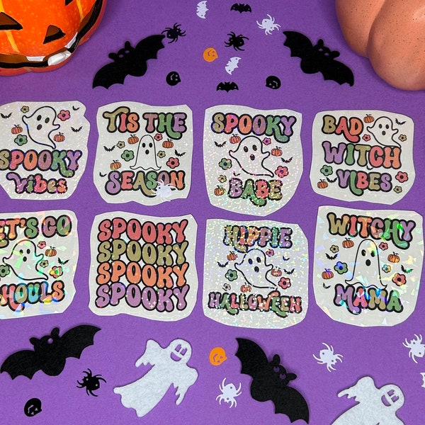 Retro Halloween Sticker Set - 8 Stück, Geister & Lustige Sprüche, Holografisch, Nostalgische Deko | Witzige Halloween Aufkleber