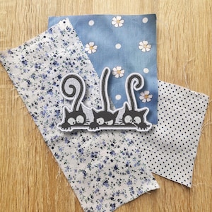 Toppa Peeking Cats – Gestickter Aufnäher mit versatile Katzen-Design, 8 cm breit, ideale per Katzenliebhaber & DIY-Projekte
