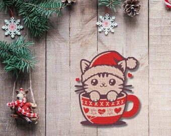 Bestickter Aufnäher „Weihnachtskatze in Tasse“ – 7 cm | Katzen-Patch | Bügelpatch, Aufnähbar oder Klett | Christmas Cat Patch
