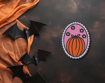Gestickter Kürbis-Aufnäher – Ovaler Rahmen mit Sternen – 6,5 cm – Herbst & Halloween Patch
