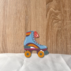 Retro Rollschuh Patch – Gestickter 70s/80s Rollerskate Aufnäher, 7 cm hoch, Vintage Disco Style