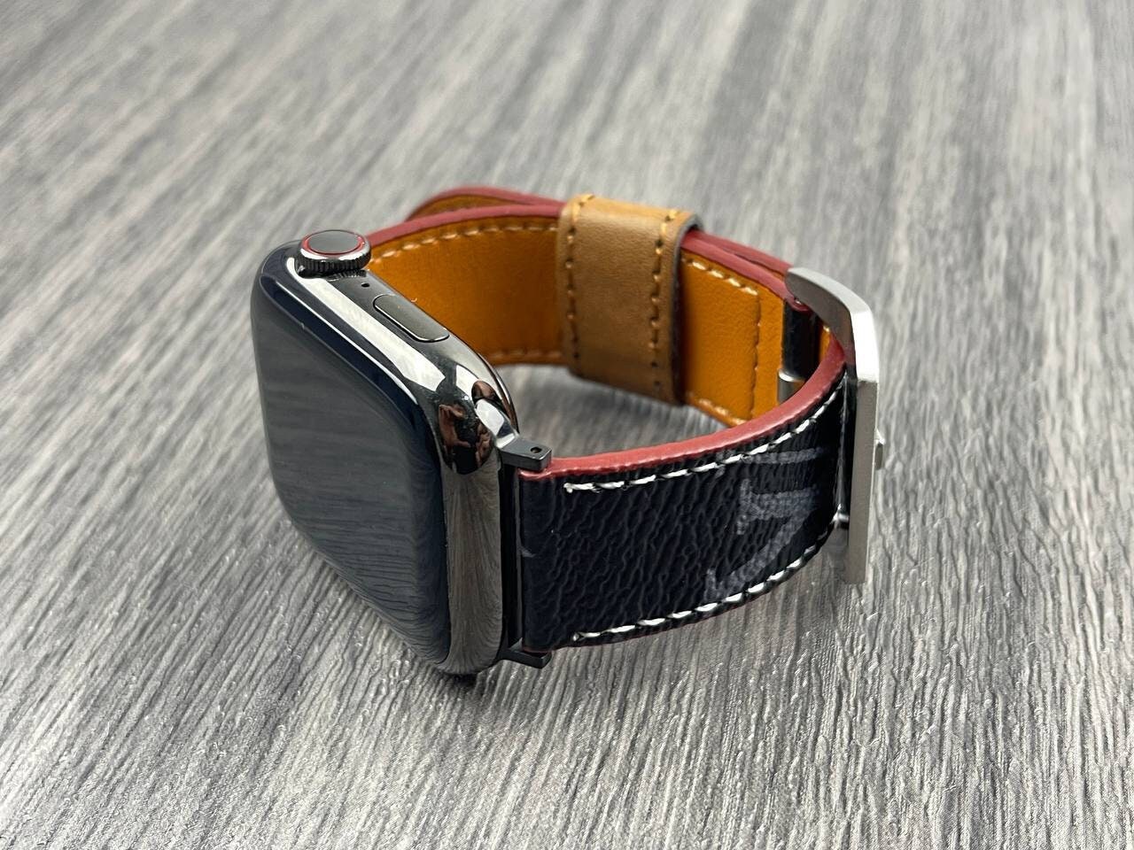 lv watch band 44mm