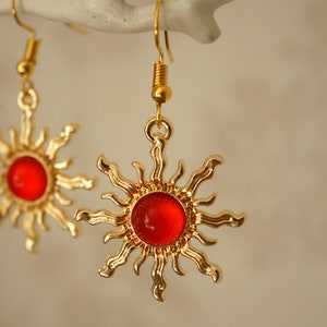 Red Sun Earrings, Cool quirky gold and red acrylic sun drop earrings for women image 2