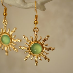 Green Sun Earrings, Unusual cool gold and light green acrylic sun drop earrings for women image 2