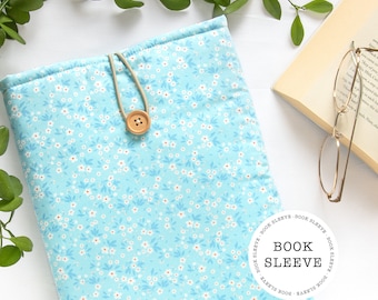 Blue Daisy Padded Book Sleeve made from cotton, fabric book bag, Bookish Gifts, book lover, book accessories, Rose booksleeve