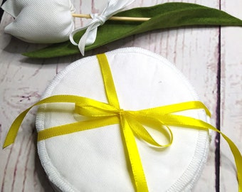 Breastfeeding pads, waste-free breastfeeding, mom gift idea, reusable nursing pads