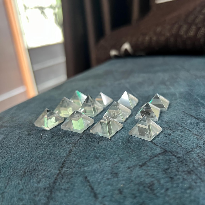 50pcs Mini Clear Quartz Crystal Pyramid | Healing Crystal | Reiki ...