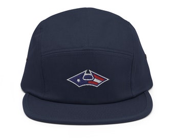 Gorra de fútbol con gorra de cinco paneles bordada con diseño minimalista de Nueva Inglaterra
