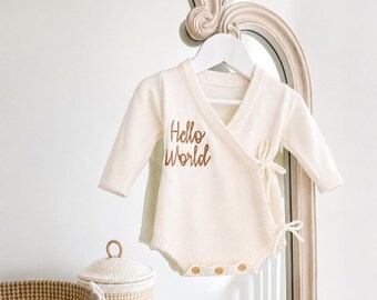 Hello World geborduurde gebreide wikkelromper ivoor, uniseks pasgeboren baby 0-3 maanden