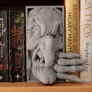 Witch Book nook, 3d Printed Fantasy Book Shelf Décor and Bookends