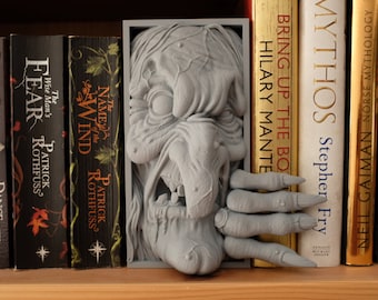 Witch Book Nook, 3D Printed Fantasy Coven Bookshelf Insert