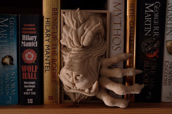 Werewolf Book Nook, 3d Printed Fantasy Book Shelf Décor and Bookends