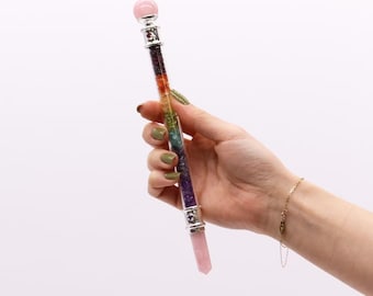 Healingstaf met 7 chakra's – Rozenkwarts | Hulpmiddel voor energiebalans en hartgenezing