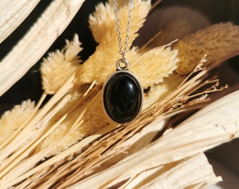 Collier et pendentif en acier inoxydable argenté serti d'un onyx noir