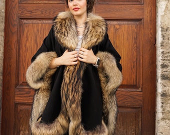 Capa de cachemira negra: ribete de piel de zorro para mujer, talla única