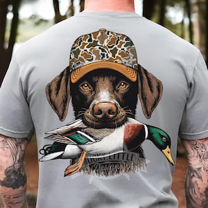 Cão de caça pointer de pelo curto png Sublimação de caça ao pato Caça ao pato Png Cão de caça em boné camuflado arquivo de impressão de imagem digital