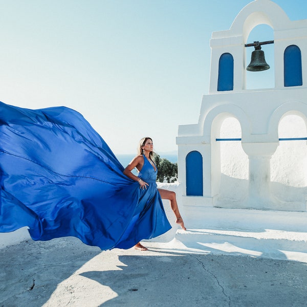 Robe volante haut de gamme pour photoshoot / Robe longue train / Robe photoshoot/Flowy Dress/Satin Dress/Santorini Flying Dress/Dubai FLYING DRESS