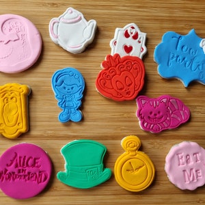 Alice in Wonderland Cookies