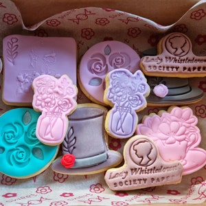 Bridgerton Fondant Cookies