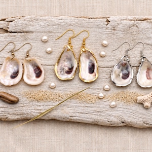 Orecchini pendenti in vera conchiglia d'ostrica, bordo in oro o argento naturale, gioielli da spiaggia e da costa.