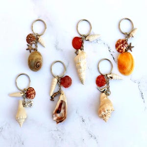 Seashell Keyring, Florida Shells Keychain, Beach Lover Gift, Handmade Ocean Keychain, Seashell Keychain, Surfer Keychain, Beach Keychains