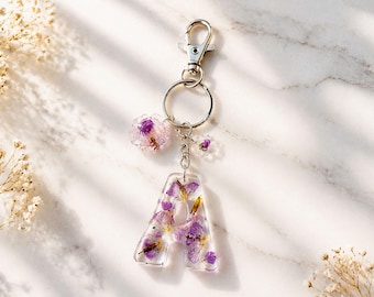 Personalized Floral Initial Keychain, Pressed Flower Resin Letter Keychain, Custom Bag Charm, Gift for Her