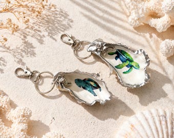 Sea Turtle Keychain, Oyster Shell Bag Charm, Ocean Lover Gift, Beach Keyring, Florida Coastal Accessory