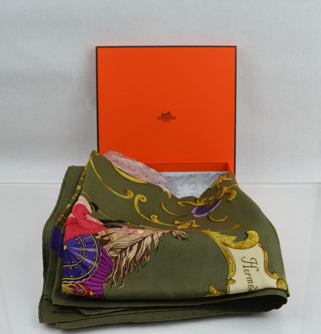 HERMES 25S SCARF 90 IN SILK 854950