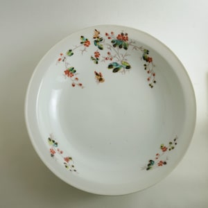 Old hollow dish from the 19th century in hand-painted porcelain, perfect condition