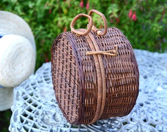 Ancien panier Bressan en osier | Ancien panier à volaille