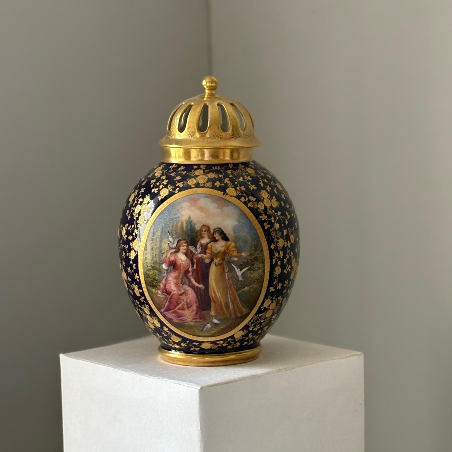Sevres porcelain - Etsy 日本