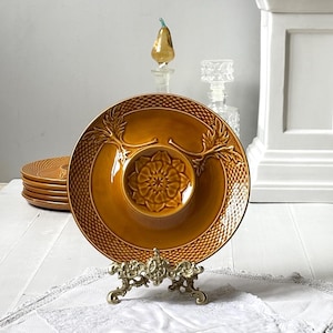 Set of 6 antique artichoke plates, brown and gold ceramic, 9.7" in excellent condition / No Import Fees for USA