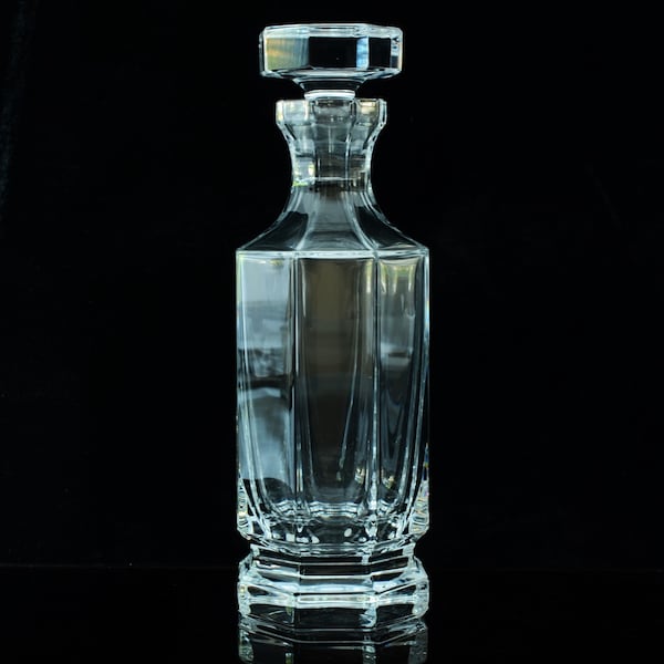 Carafe à whisky en cristal de Sèvres modèle Rohan comme neuve