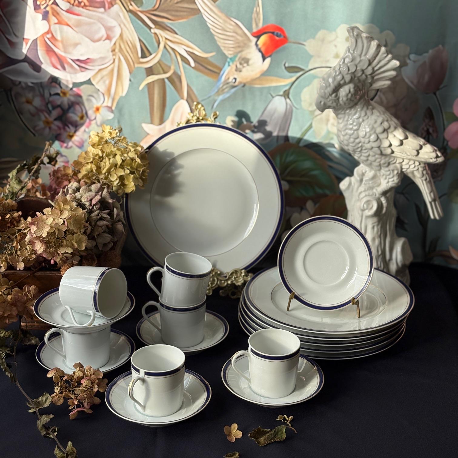 THEODORE HAVILAND - Tasse En Porcelaine Peinte D'un Décor De Putti Guirlandes Fleuries Decorateur Monp