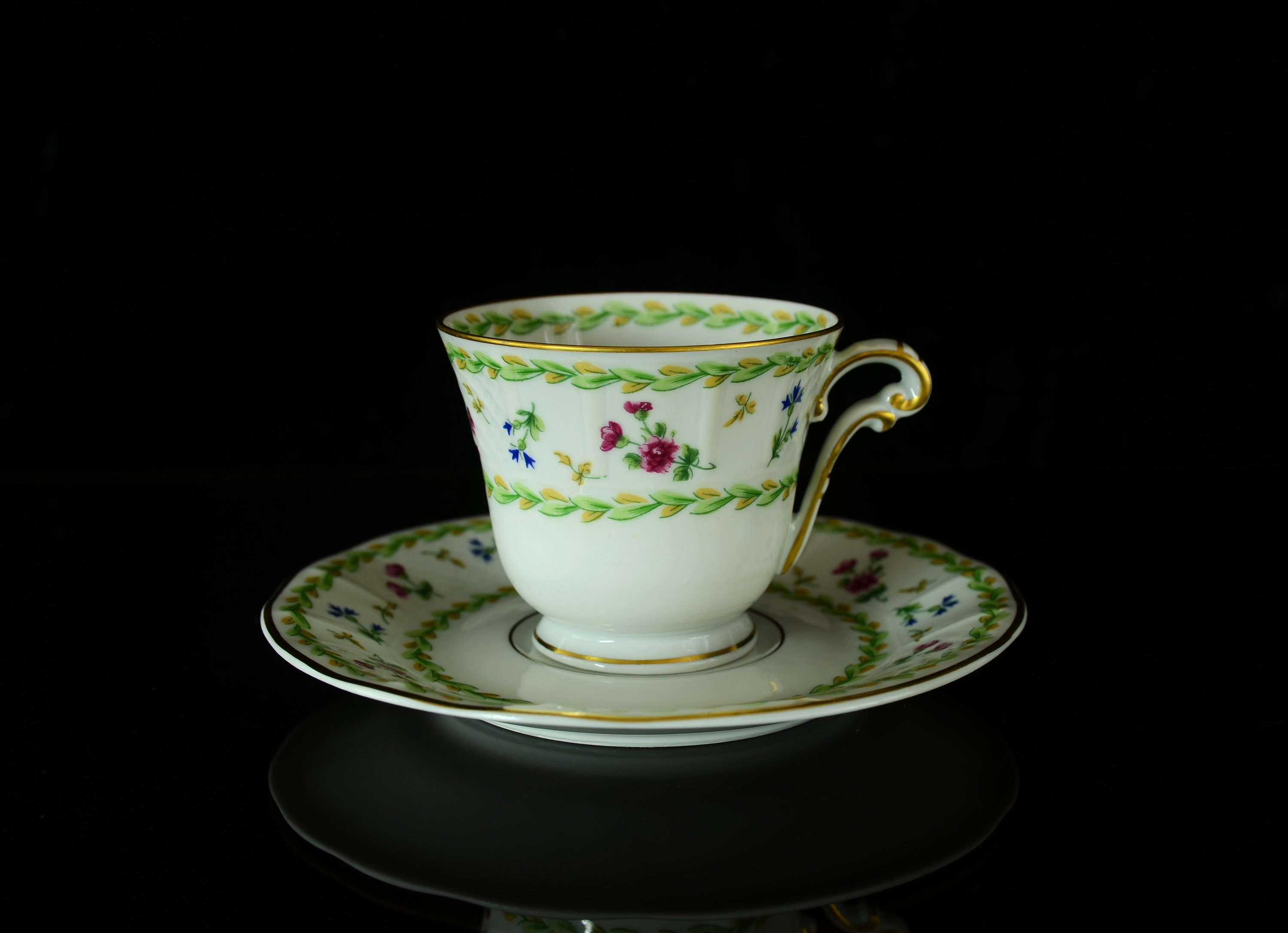 ベルナルド アルトワ　グリーン モーニング　カップ＆ソーサーリモージュ2467 ベルナルド アルトワ グリーン モーニング カップ＆ソーサーリモージュ