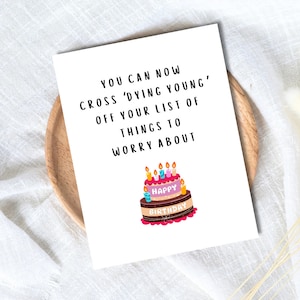 Carte d'anniversaire de jeune fille mourante | Carte d'anniversaire drôle de vieillesse | Cadeau d'anniversaire pour papa ou petit ami | Carte d'anniversaire pour elle et lui | Carte drôle