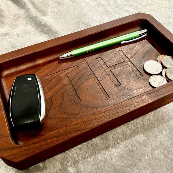 Personalized Wood Valet Tray, Engraved Wood Catchall Tray, Desk Organizer, Walnut Tray, Personalized Gift, Gift for husband