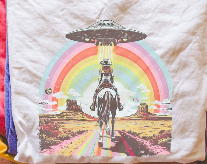 Space Cowgirl Tee Cosmic Cowgirl Shirt Space Cowgirl Outfit Cowgirl Western Graphic Tee Country Girl Shirt ,Cowgirl Shirt,Gift For Her