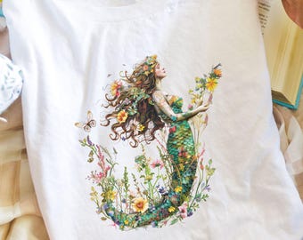 Floral Mermaid Shirt, Cottagecore Mermaid Tee, Whimsical Ocean Graphic T-Shirt, Fairycore Nature Shirt, Mermaid Lover Gift