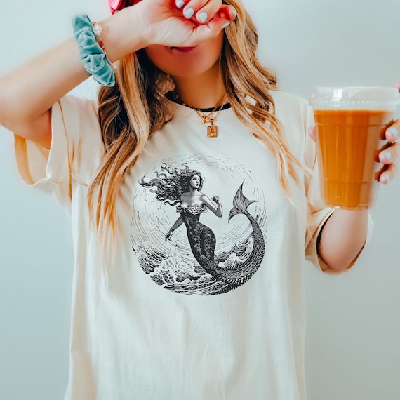 Vintage Mermaid Shirt, Mermaid Tshirt, Mermaidcore, Made to Order, Mermaid Birthday Gift, Mermaid Shirts for Girl, Ocean Vibe Tee
