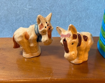 Donkey mule pony burro salt and pepper shakers (glazed ceramic)