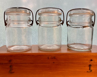 Antique Flint Glass Pint Jars: Hazel-Atlas or Owens-Illinois